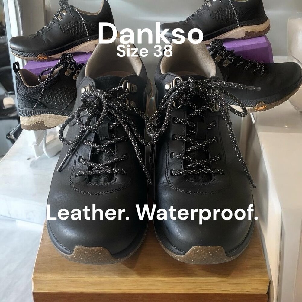 Black Trail Shoe Dankso Shoe Vibram Sole Size 38 Pristine condition